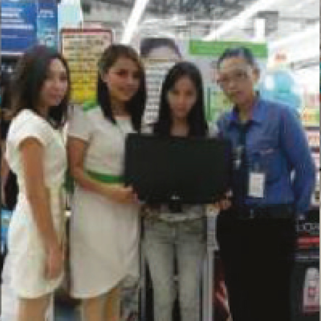 PT. L’Oreal Indonesia. staff promotion in local store